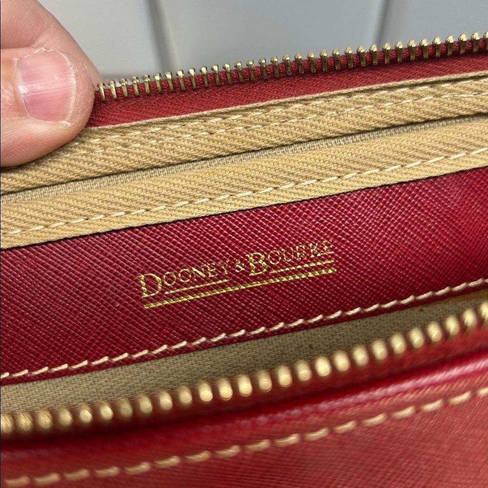 Dooney & Bourke Vintage Burgundy and Black Shoulder Bag - Picture 8 of 16